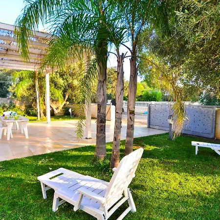 Boomerang Village 4* Torre Colimena