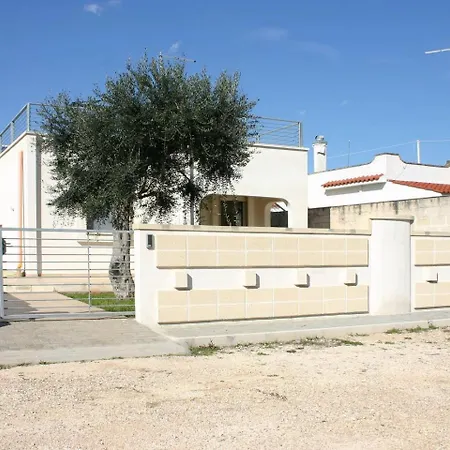 Boomerang Village Hotel Torre Colimena