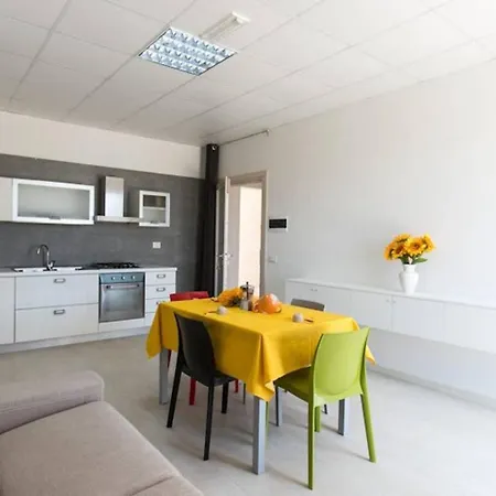 Boomerang Village 4* Torre Colimena